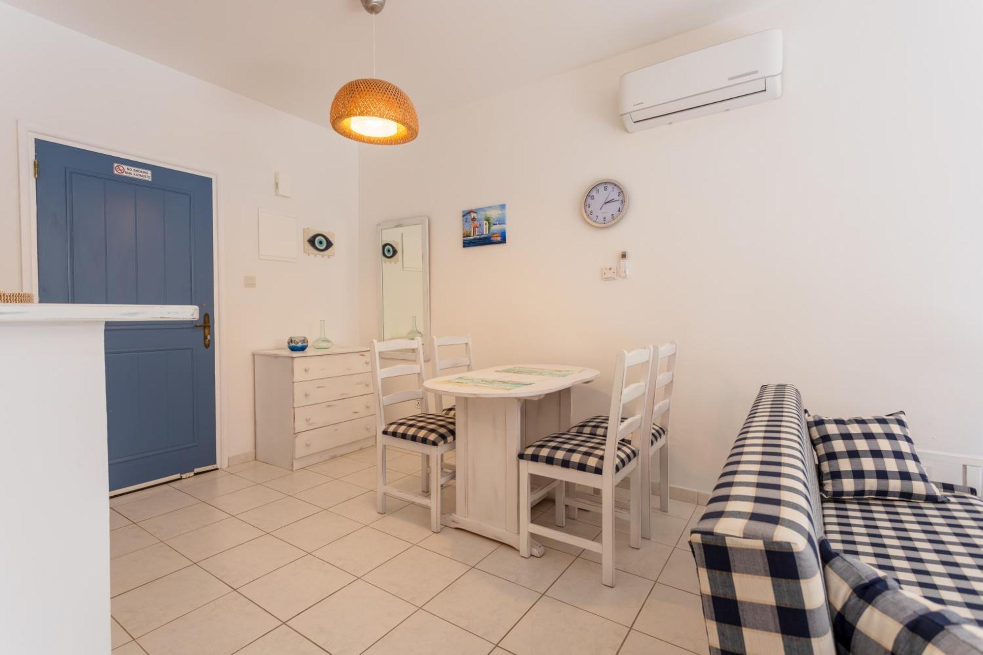 Regina Gardens Lovely Apartment Paphos Exterior foto