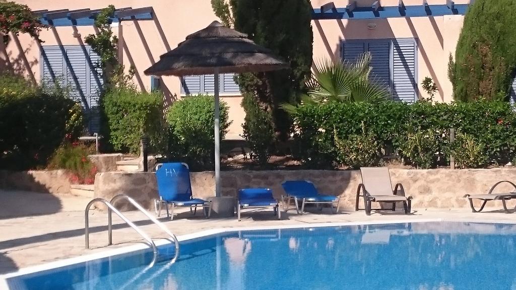 Regina Gardens Lovely Apartment Paphos Exterior foto